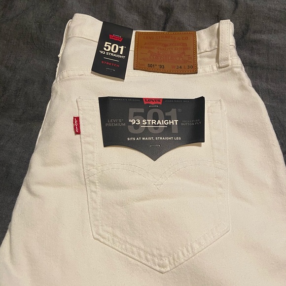 Levi’s 501 Jeans - Picture 1 of 3